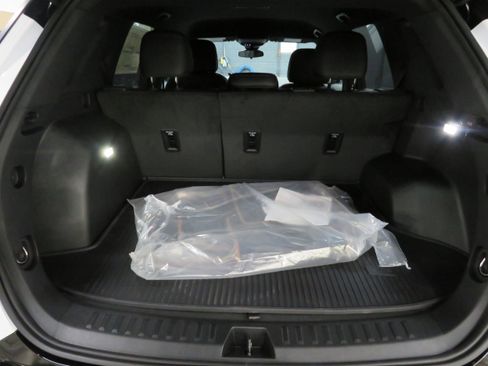 New 2026 GMC Terrain AT4 w/ Convenience Package III image 7