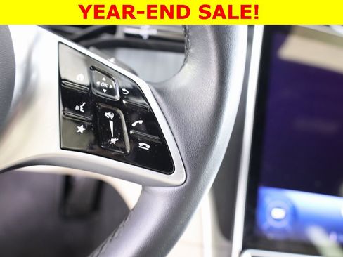 Used 2025 Mercedes-Benz C 300 4MATIC Sedan image 13