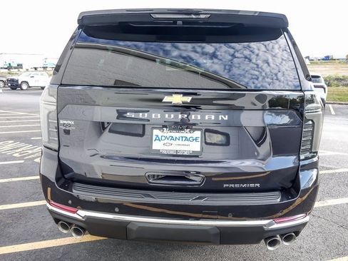 New 2026 Chevrolet Suburban Premier image 7