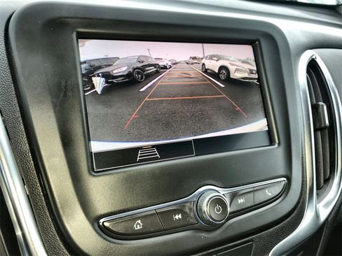 Used 2024 Chevrolet Equinox LT w/ LPO, Floor Liner Package image 17