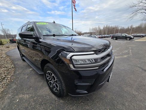 Used 2024 Ford Expedition Max XLT image 8