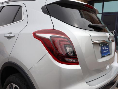 Used 2019 Buick Encore Essence AWD/4WD image 18