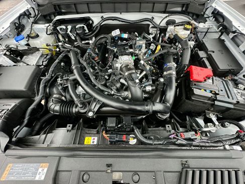 New 2025 Ford Bronco Outer Banks image 38