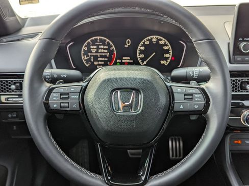 Used 2025 Honda Civic Sport image 19