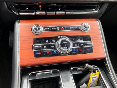 Used 2024 Lincoln Aviator Reserve w/ Equipment Group 201A image 15