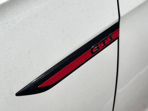 Used 2024 Volkswagen GTI Autobahn FWD image 9