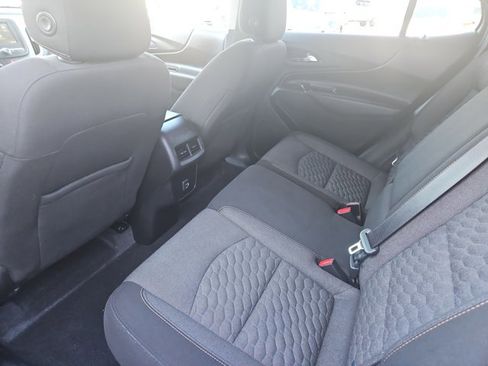 Used 2019 Chevrolet Equinox LT image 16