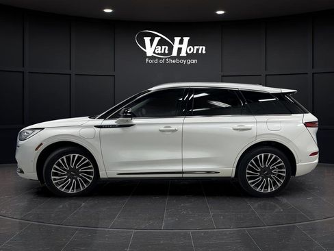 Used 2021 Lincoln Corsair Grand Touring w/ Equipment Group 301A AWD/4WD image 13