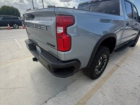 Used 2023 Chevrolet Silverado 1500 ZR2 w/ Technology Package AWD/4WD image 9