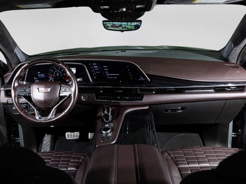 Used 2024 Cadillac Escalade V w/ LPO, ONYX Package AWD/4WD image 30