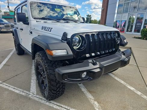 Used 2023 Jeep Wrangler Unlimited Sport AWD/4WD image 5