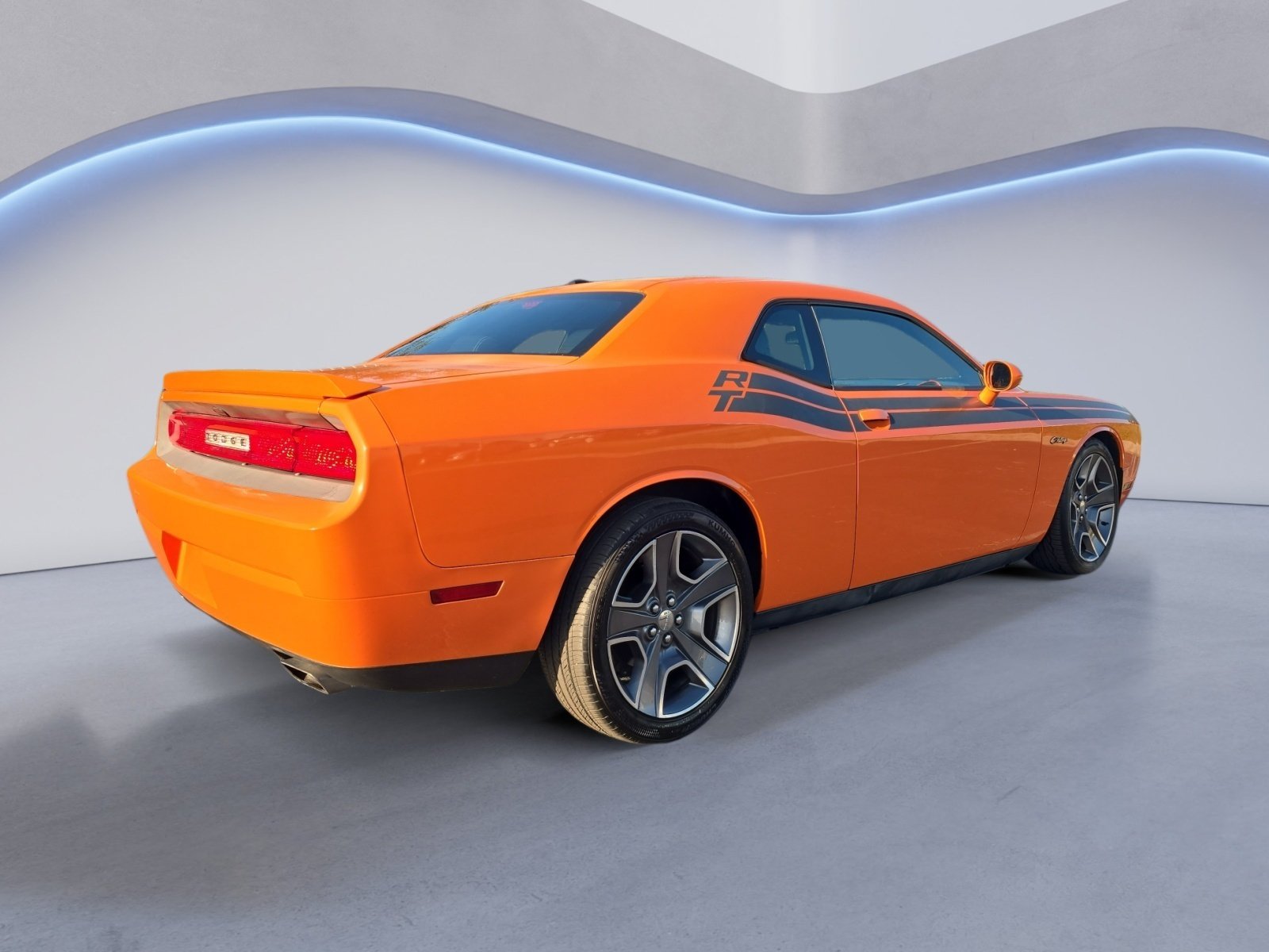 Used 2012 Dodge Challenger R/T RWD image 6