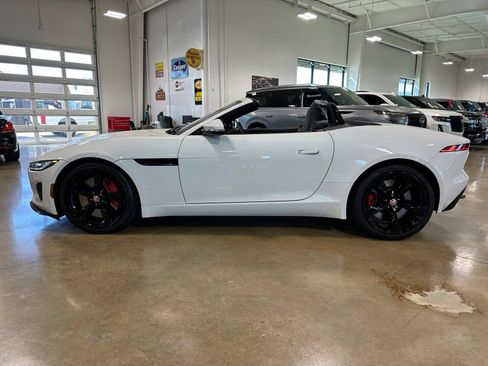 Used 2022 Jaguar F-TYPE Convertible RWD image 8