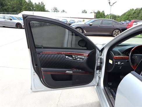 Used 2008 Mercedes-Benz S 65 AMG image 47