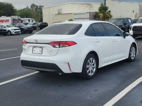 Used 2025 Toyota Corolla LE FWD image 6