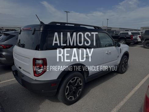 Certified 2023 Ford Bronco Sport Outer Banks w/ Tech Package AWD/4WD image 4