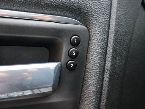 Used 2025 RAM 3500 Laramie image 10