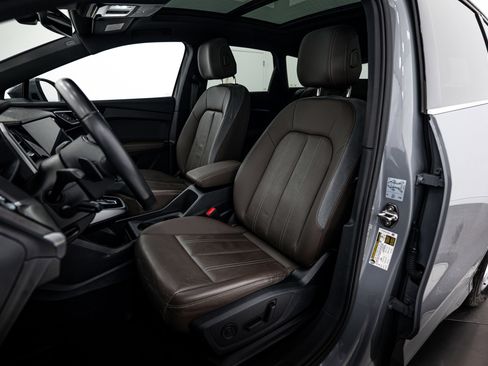 Certified 2024 Audi Q4 e-tron Prestige image 12