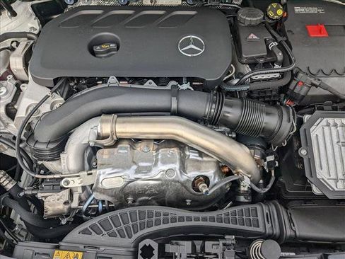 Certified 2025 Mercedes-Benz GLA 250 image 15