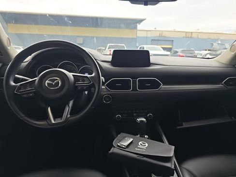 Used 2020 MAZDA CX-5 Touring FWD image 11