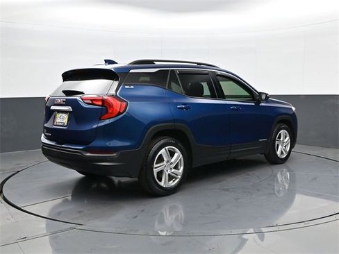 Used 2020 GMC Terrain SLE w/ Driver Convenience Package image 5
