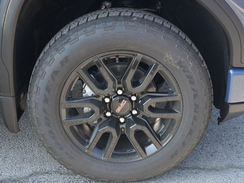 New 2026 GMC Sierra 1500 Elevation image 14