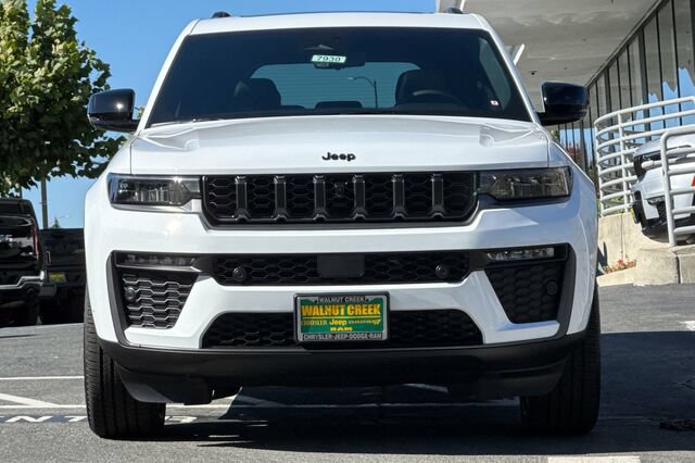 New 2026 Jeep Grand Cherokee Limited AWD/4WD image 6
