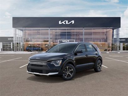 New 2025 Kia Niro LX