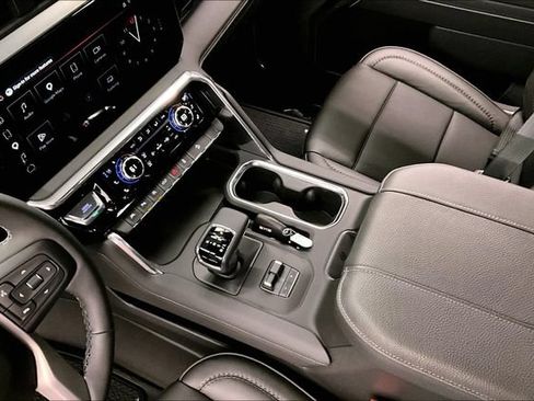 Used 2026 GMC Sierra 1500 Denali w/ Denali Reserve Package AWD/4WD image 17