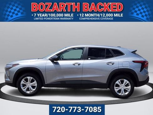 Used 2025 Chevrolet Trax LS FWD image 2