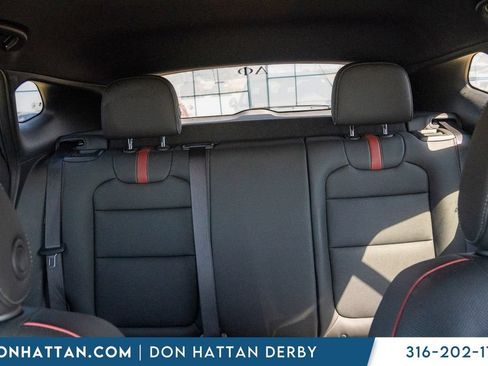 Used 2025 Chevrolet Trax RS FWD image 18