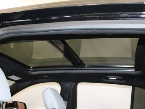 Used 2024 Cadillac XT4 Sport AWD/4WD image 9