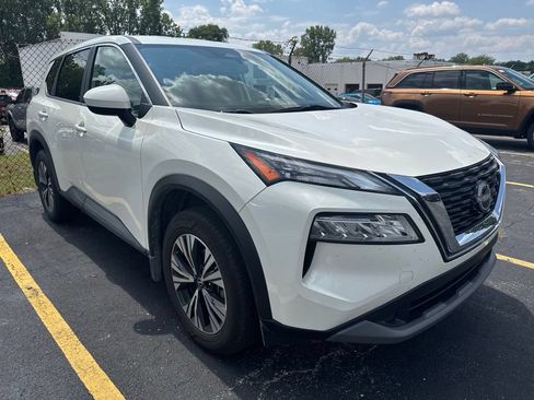 Certified 2023 Nissan Rogue SV AWD/4WD image 3