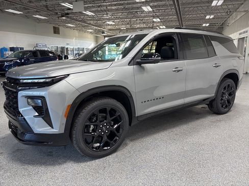 New 2026 Chevrolet Traverse RS image 3