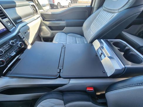 Used 2023 Ford F150 Limited image 23