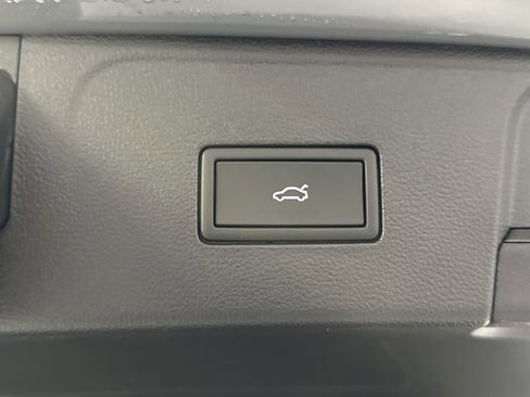 New 2026 Volkswagen Atlas Peak Edition AWD/4WD image 13