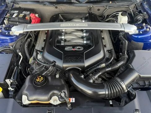 Used 2013 Ford Mustang GT Premium w/ Electronics Pkg RWD image 9