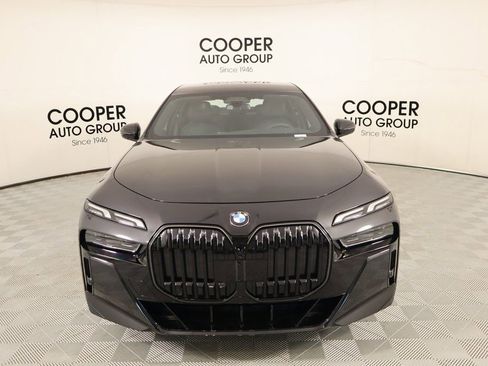 New 2025 BMW 760i xDrive image 10