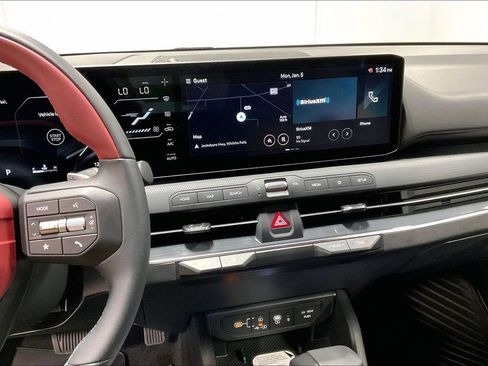 New 2025 Kia K4 GT-Line w/ GT-Line Premium Package FWD image 17