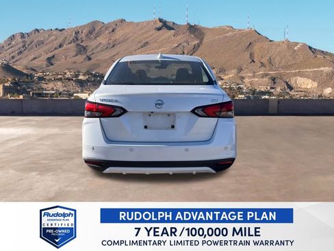 Used 2020 Nissan Versa SV image 5