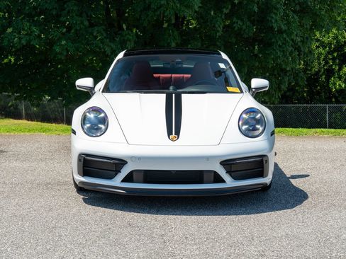 Certified 2022 Porsche 911 Carrera GTS image 10