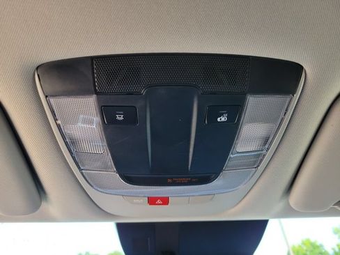 Used 2024 Kia Sportage EX FWD image 33
