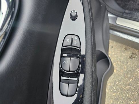 Certified 2024 Nissan Leaf SV Plus image 15