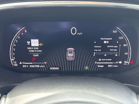 Used 2025 Acura MDX w/ Technology Package FWD image 33
