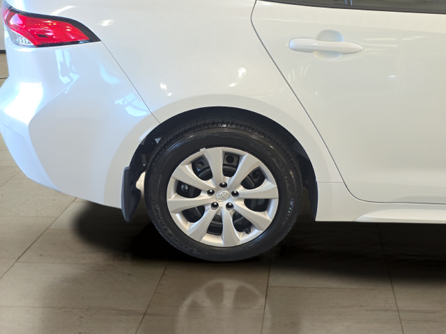 Used 2026 Toyota Corolla LE FWD image 29