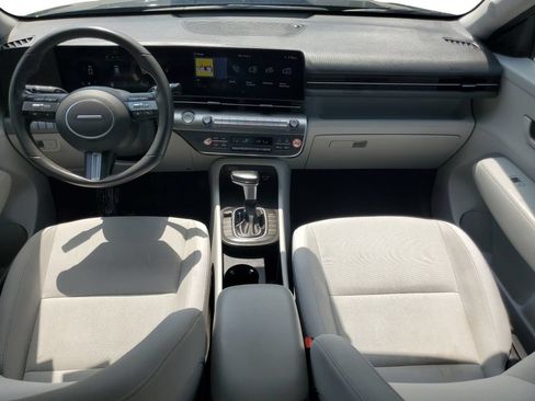 Used 2024 Hyundai Kona SEL FWD image 7