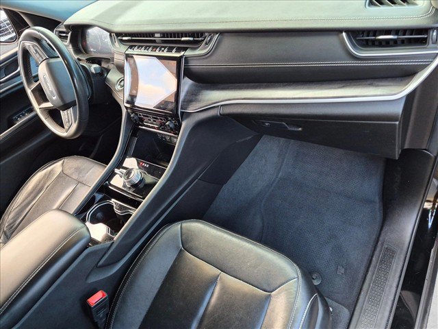 Used 2023 Jeep Grand Cherokee Limited AWD/4WD image 21