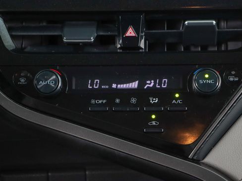 Used 2023 Toyota Camry SE FWD image 20