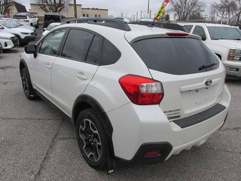 Used 2017 Subaru Crosstrek 2.0i image 6
