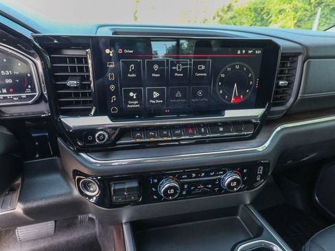 Used 2023 GMC Sierra 1500 SLT w/ SLT Premium Plus Package AWD/4WD image 19